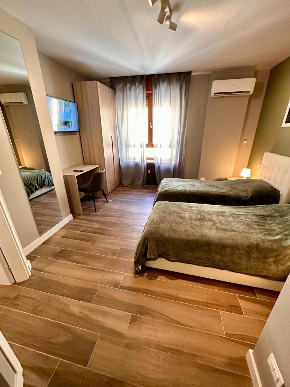 Hh Hermoso Housing Alessandria Aparthotel Kültér fotó